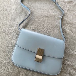 Medium classic bag in box Carfskin/ baby blue